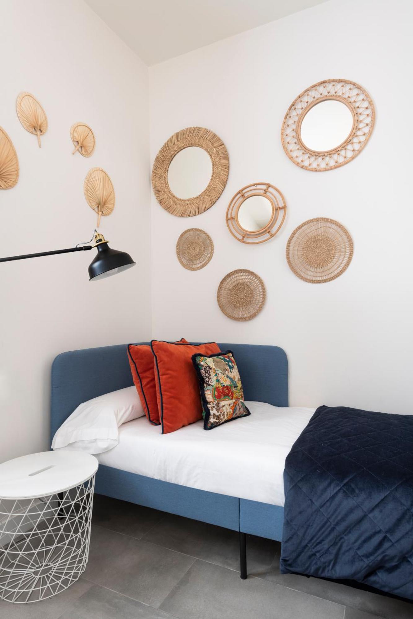 Alohamundi Allure * Seville